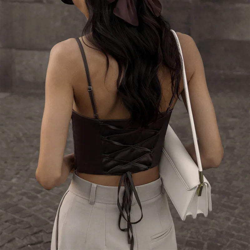 SUMMER CHIC SPAGHETTI STRAP CROP TOP