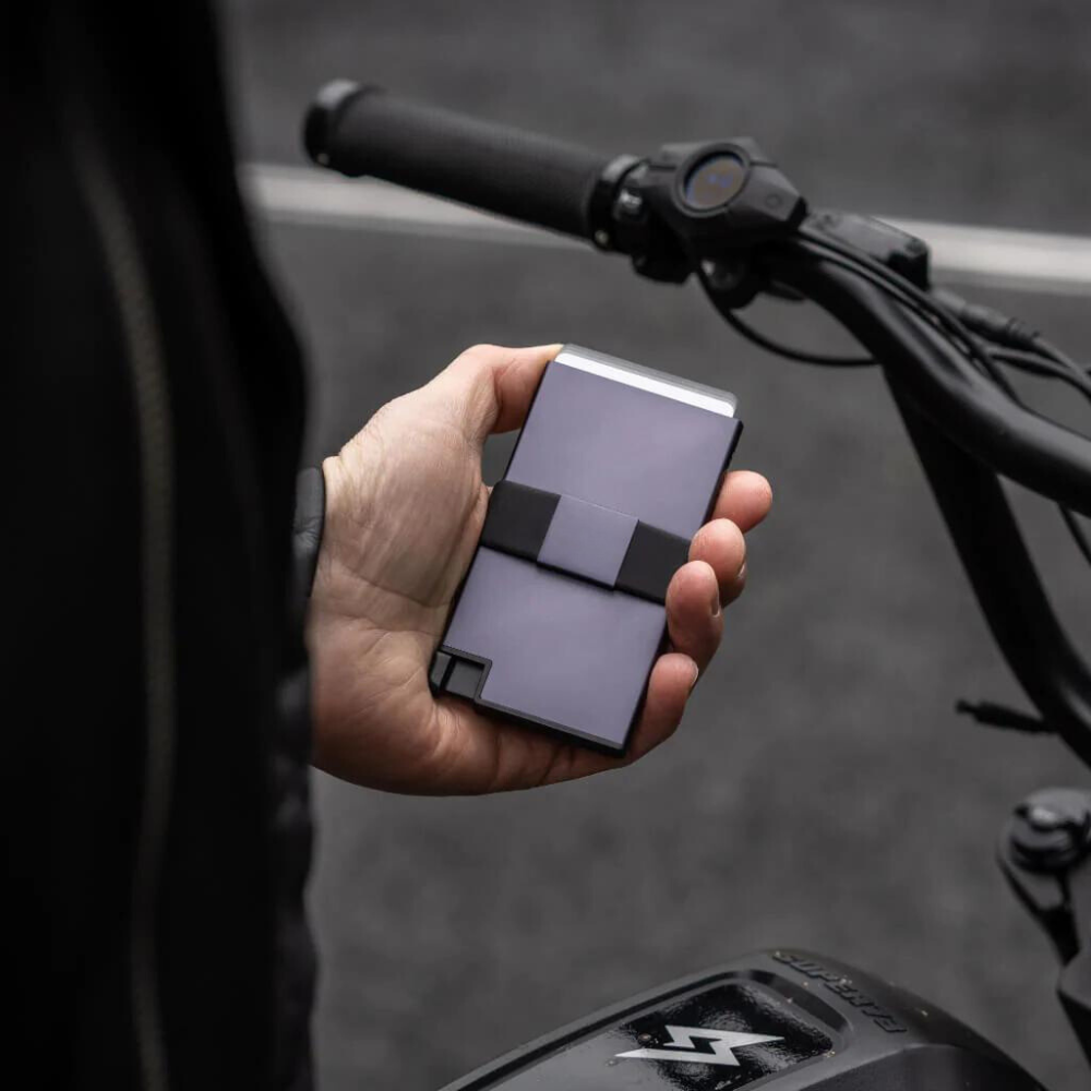 ORIGIN™ Aluminum Cardholder