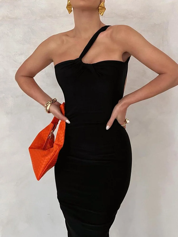 SUBTLE ELEGANCE BACKLESS MAXI DRESS
